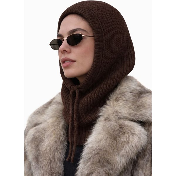 Worldclassca Strickmütze Worldclassca Balaclava Strickmütze Skull Kordelzug Winter Kapuzenschal Neue Kollektion - Stilvolle und gemütliche Strickmode für Damen