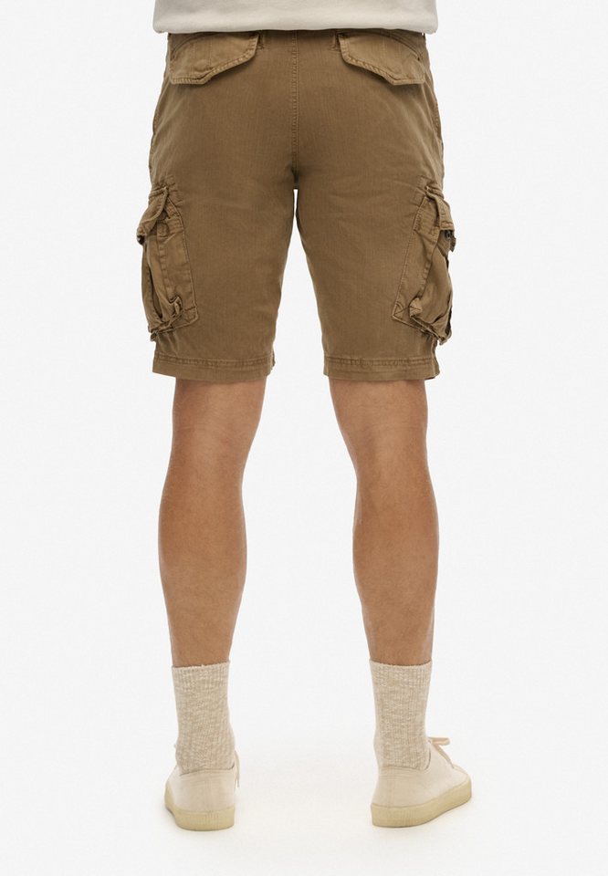 Superdry Cargobermudas CORE CARGO SHORT Straight Fit, mit Reißverschluss und 1-Knopf-Verschluss, knielang – Bild 4 von 5