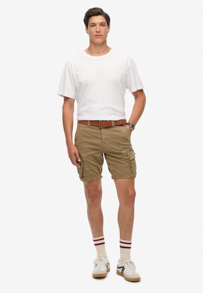 Superdry Cargobermudas CORE CARGO SHORT Straight Fit, mit Reißverschluss und 1-Knopf-Verschluss, knielang – Bild 5 von 5