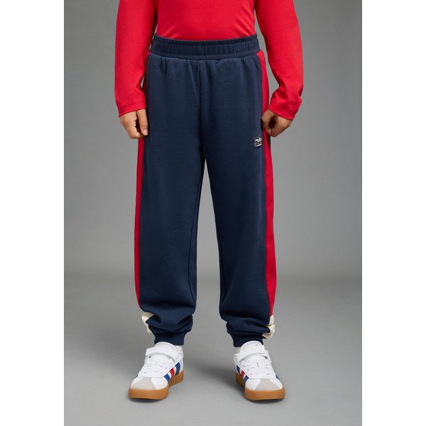 Scout Sweathose Jogginghose mit kontrastfarbigen Seiteneinsätzen- NEU von SCOUT Sweathose mit seitlichen Einsätzen und SCOUT Badge