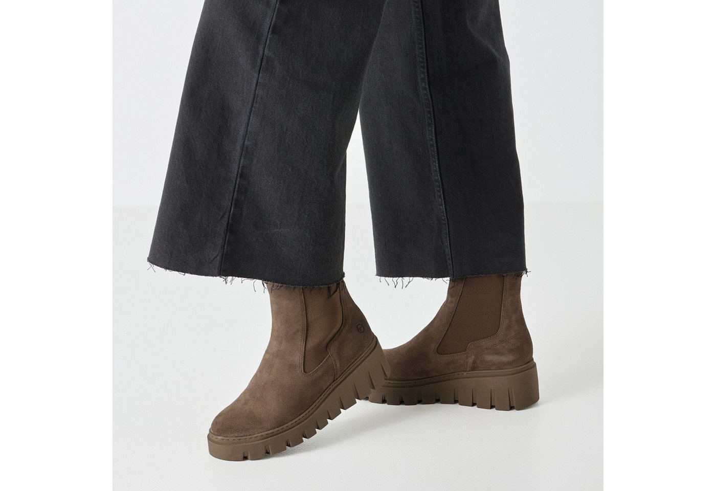 Tamaris Chelseaboots Stiefelette, Schlupfschuh mit T-Logoprägung – Bild 2 von 5