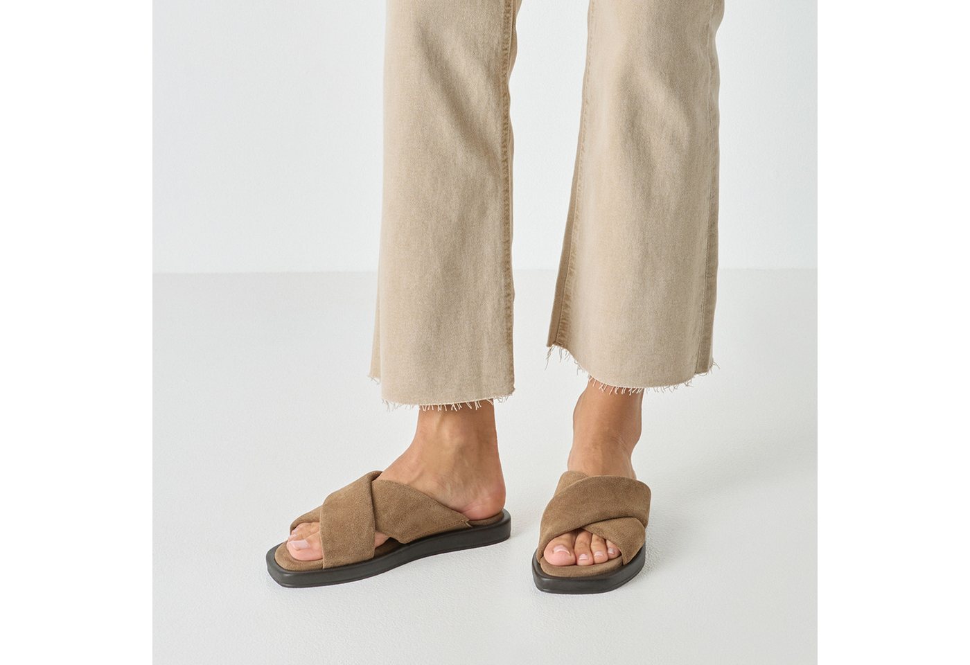 Tamaris Pantolette Sommerschuh, Schlüpfschuh mit TOUCH-IT Technologie – Bild 2 von 5