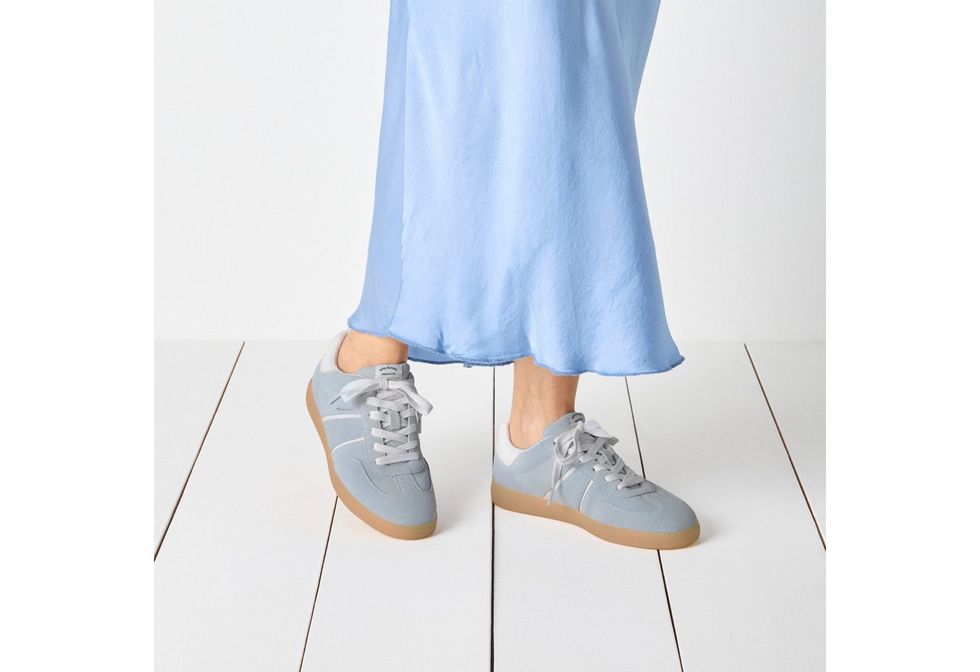 Tamaris Plateausneaker Freizeitschuh, Halbschuh, Schnürschuh mit gepolstertem Schaftrand – Bild 2 von 5