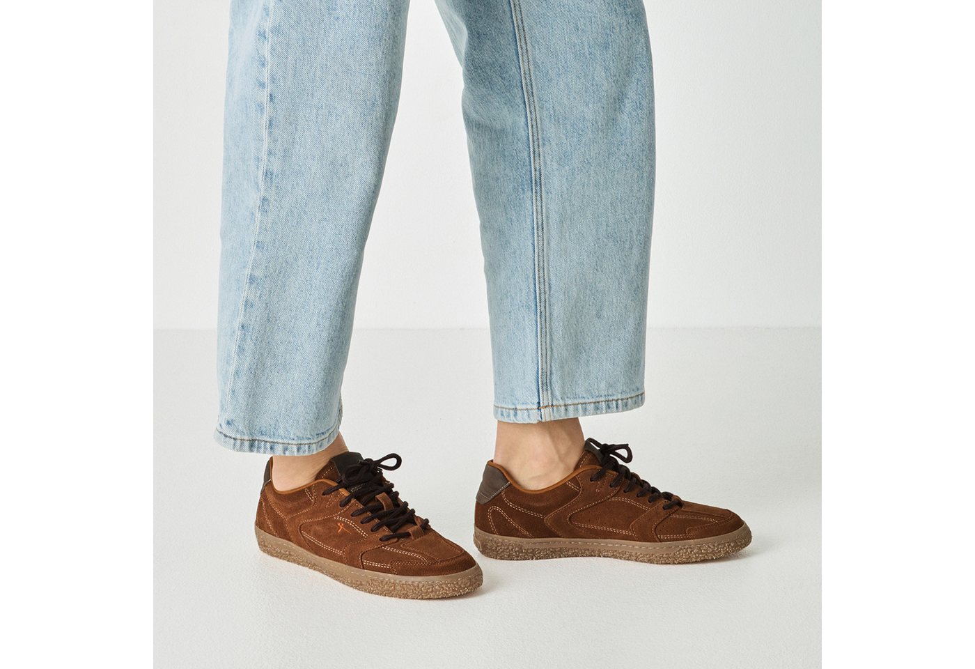 Tamaris Plateausneaker Freizeitschuh, Schnürer, Halbschuh im Retro-Look – Bild 2 von 5