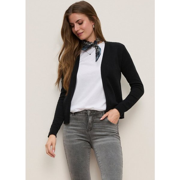 Tamaris Strickjacke kurzer Schnitt, figurumspielende Passform aus weicher Viskosemischung