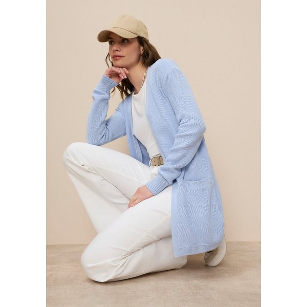 Tamaris Strickjacke mit bequemer Passform aus modernem Perlstrick, mit Taschen