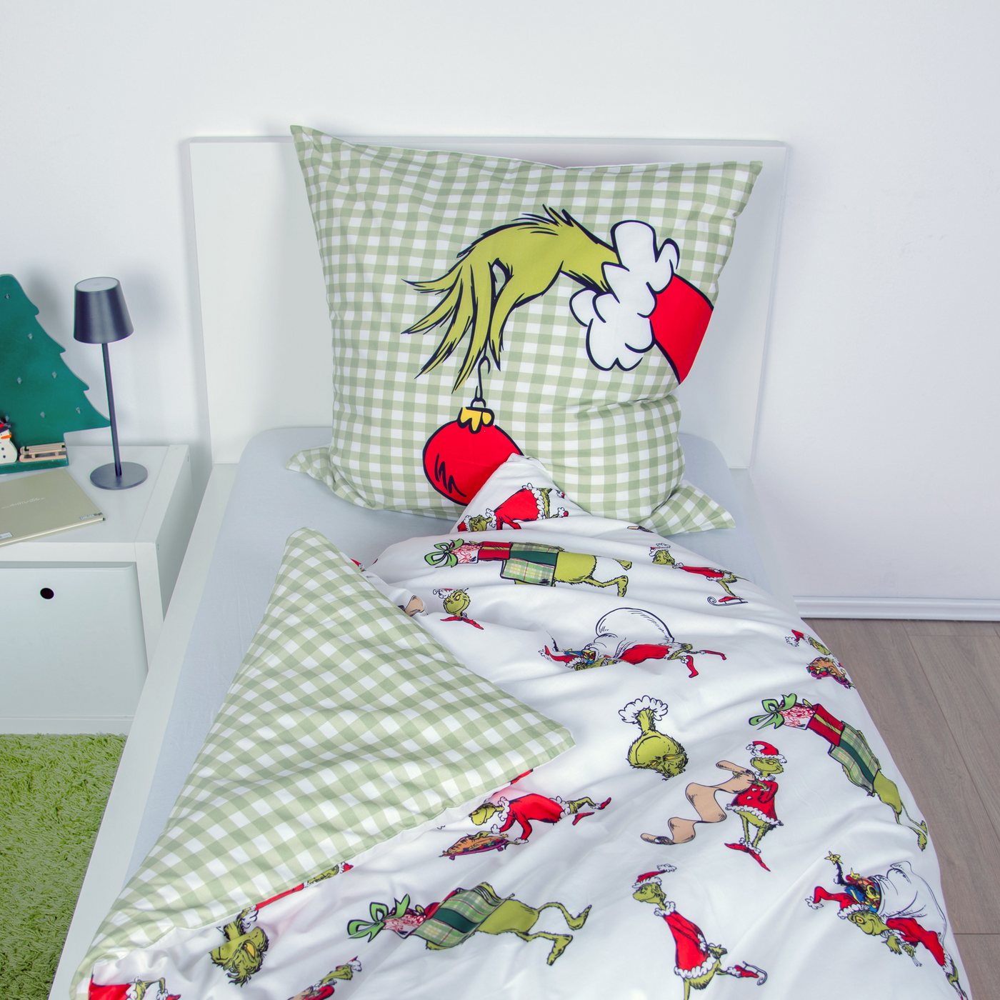 The Grinch Wendebettwäsche Grinch, Flanell, 2 teilig, mit niedlichem Allover-Motiv – Bild 4 von 5