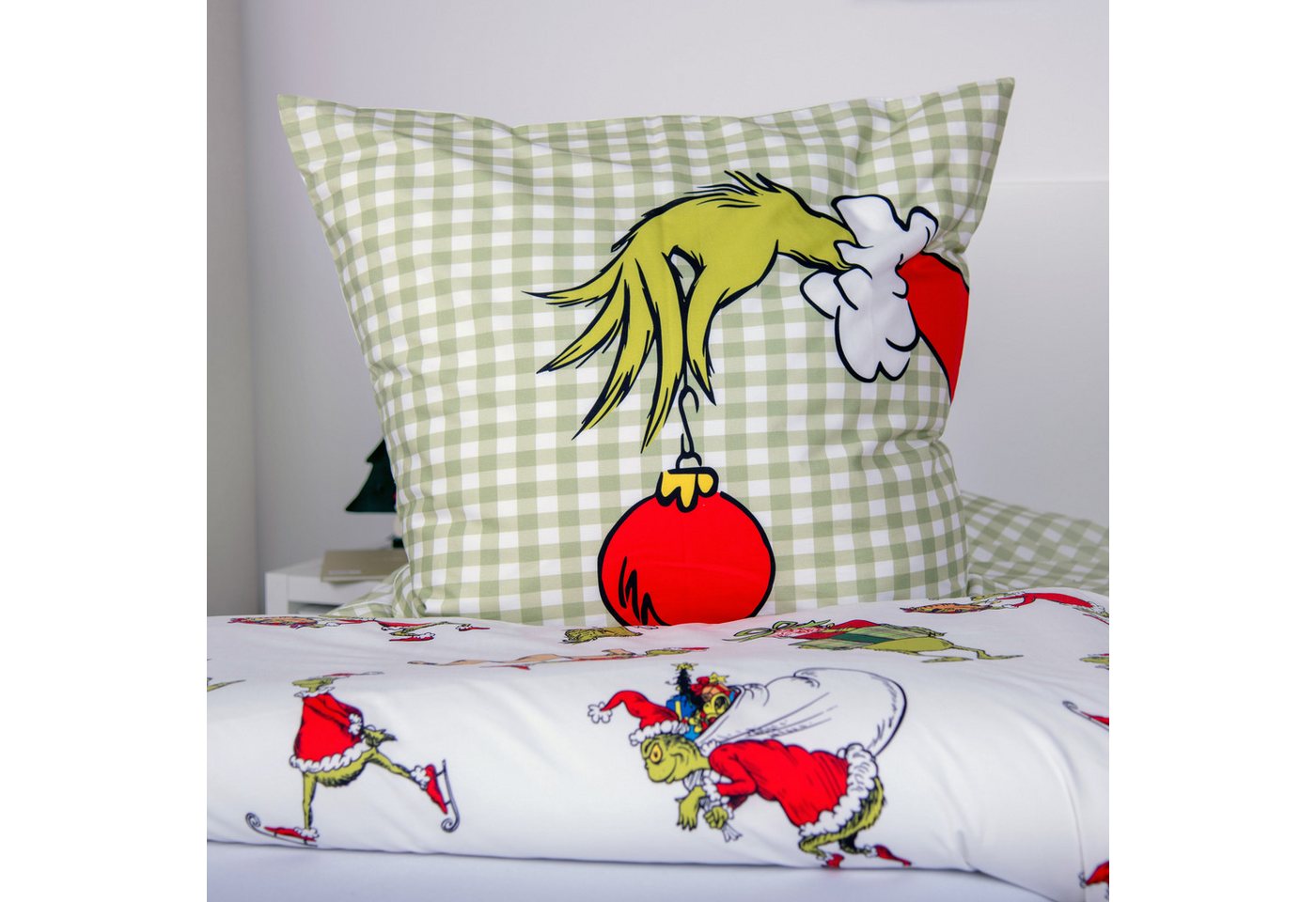 The Grinch Wendebettwäsche Grinch, Flanell, 2 teilig, mit niedlichem Allover-Motiv – Bild 5 von 5