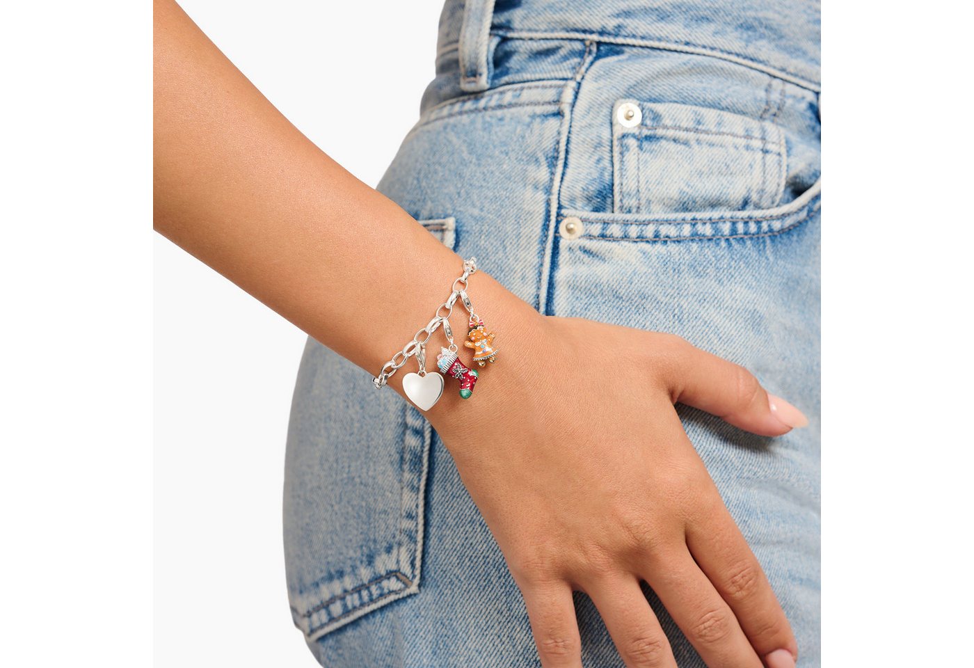 THOMAS SABO Charm-Einhänger Lebkuchen-Mädchen, mit Zirkonia (synth) – Bild 4 von 4