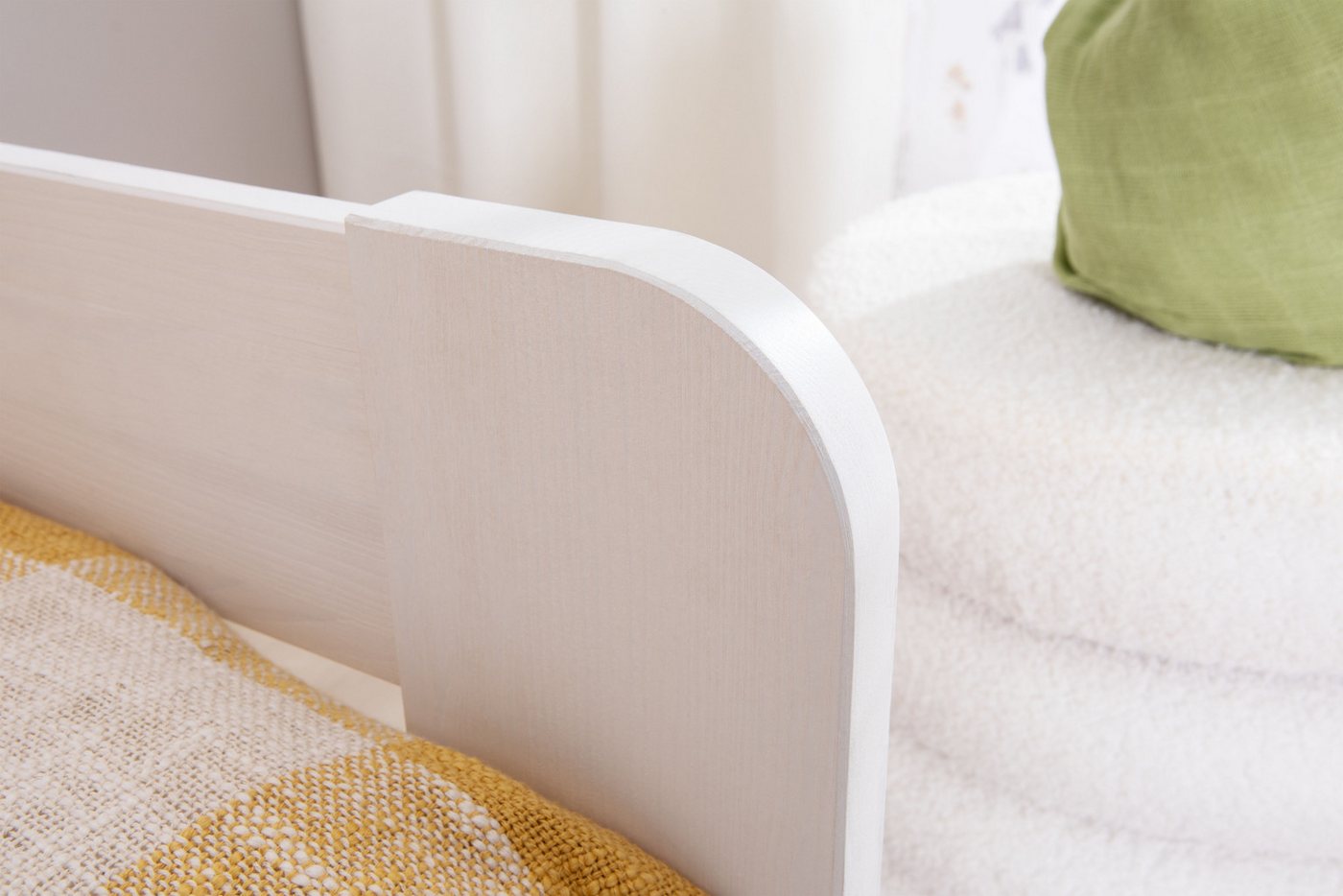 Ticaa Massivholzbett "Bert", FSC®-zertifiziert (Kiefer), Jugendbett, mit Lattenrost (90x200cm, 100x200cm, 140x200cm), ideal für das Kinder- und Jugendzimmer, Ma – Bild 5 von 5