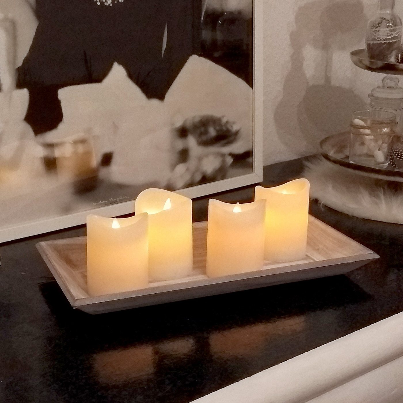 ToCi LED-Kerze 4er Set Echtwachs-Kerzen mit Timer : Creme Ø 7,5 x 10 cm Flamme – Bild 4 von 5