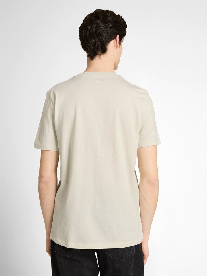 TOM TAILOR Denim Rundhalsshirt mit verschiedenen Logo Prints – Bild 2 von 5