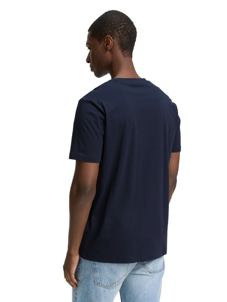 TOM TAILOR Denim Rundhalsshirt mit verschiedenen Logo Prints – Bild 2 von 5