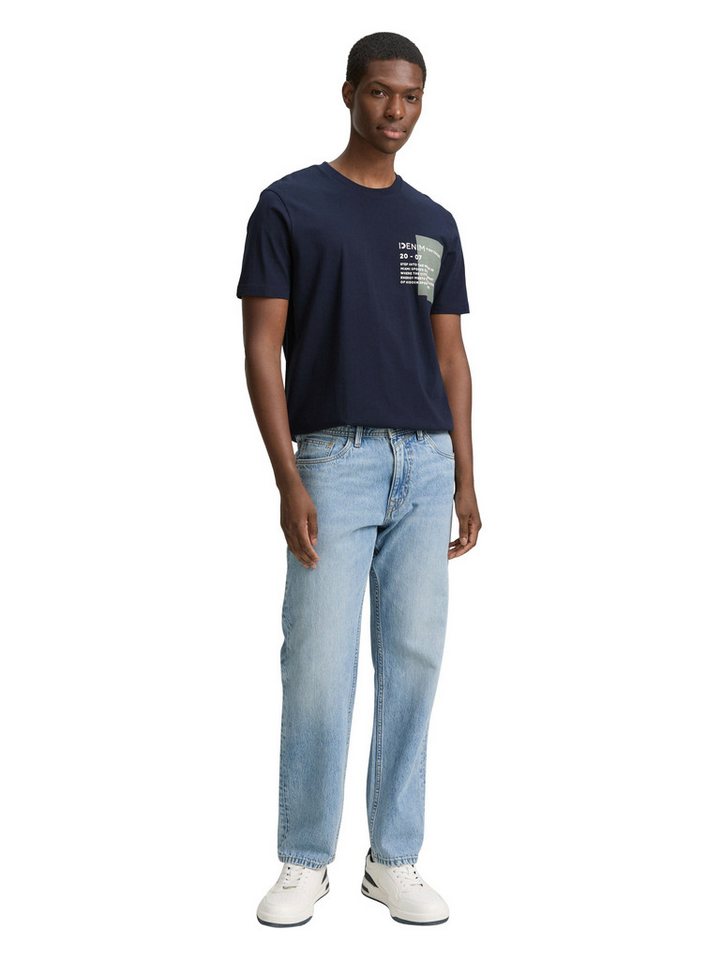 TOM TAILOR Denim Rundhalsshirt mit verschiedenen Logo Prints – Bild 4 von 5