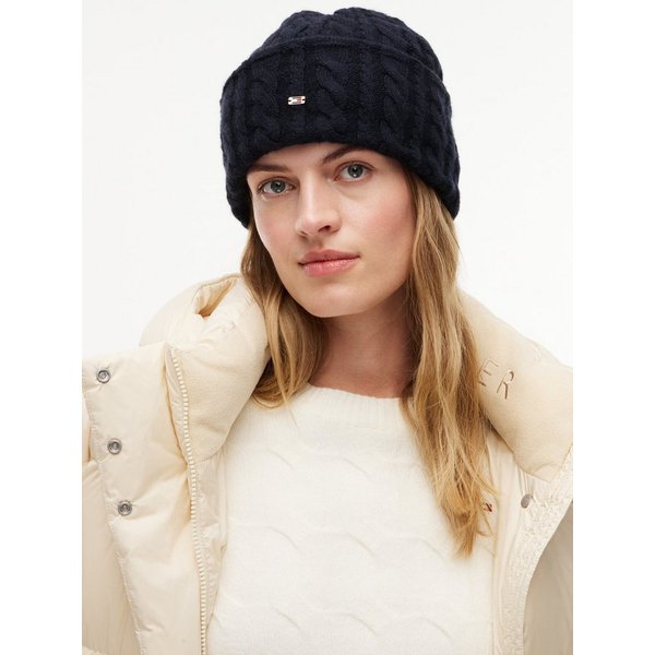 Tommy Hilfiger Beanie ENAMEL FLAG CABLE mit Alpakawolle und Zopfmuster