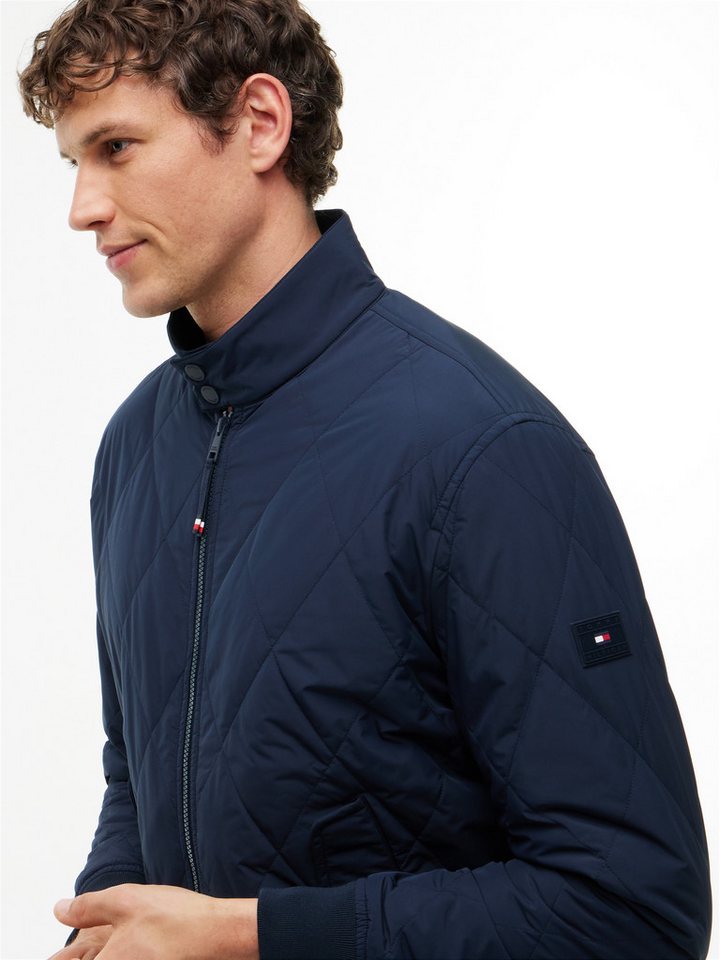 Tommy Hilfiger Blouson PACKABLE QUILTED HARRINGTON mit Stehkragen, wasserabweisendes Finish – Bild 2 von 5