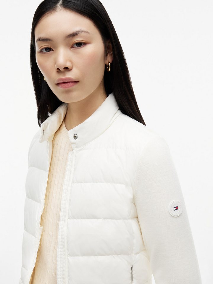 Tommy Hilfiger Daunenjacke LW DOWN KNIT MIX JACKET Stehkragen, Materialmix mit Steppqualität – Bild 3 von 5