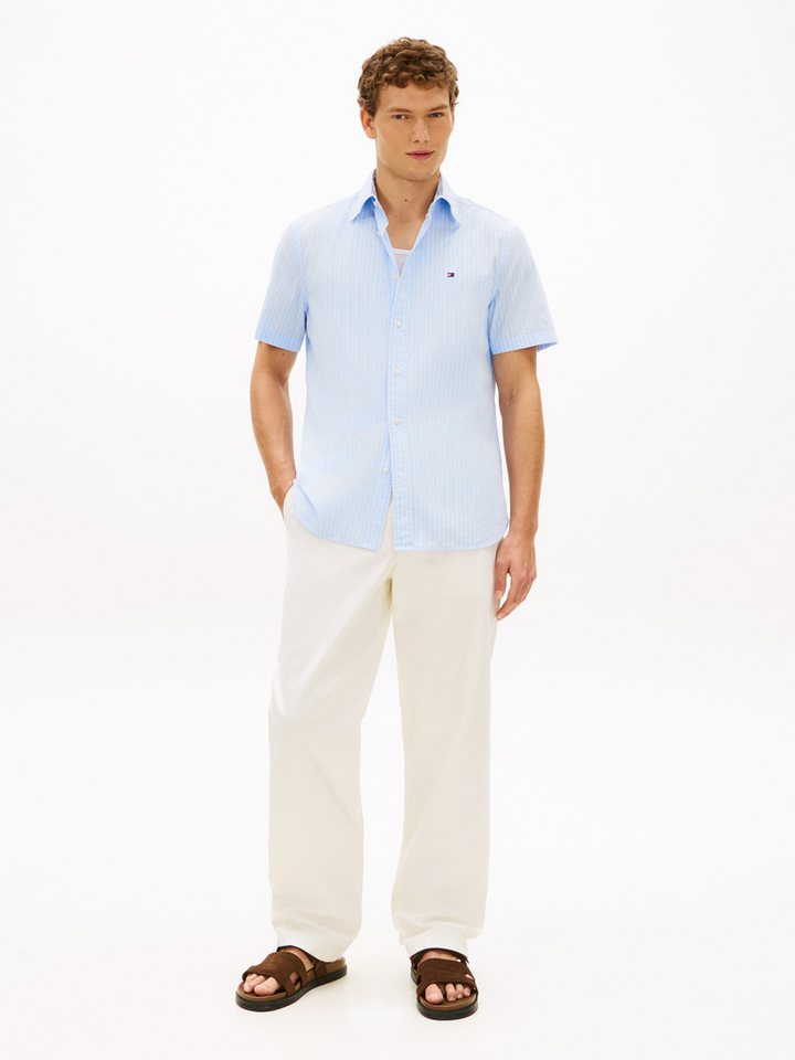 Tommy Hilfiger Kurzarmhemd FLEX POPLIN Regular fit mit Button-Down-Kragen – Bild 3 von 5