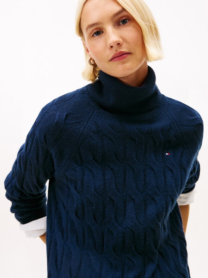 Tommy Hilfiger Rollkragenpullover SOFT WOOL CABLE ROLL-NK LS SWT aus Wolle, Zopfmuster – Bild 2 von 5