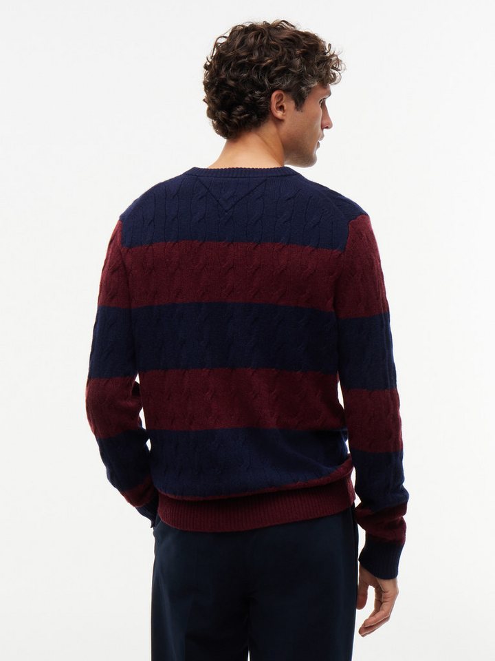Tommy Hilfiger Rundhalspullover LAMBSWOOL CABLE CREW aus reiner Lammwolle mit Zopfmuster – Bild 3 von 5