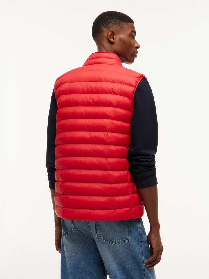 Tommy Hilfiger Steppweste PACKABLE RECYCLED VEST mit Logostickerei – Bild 2 von 5