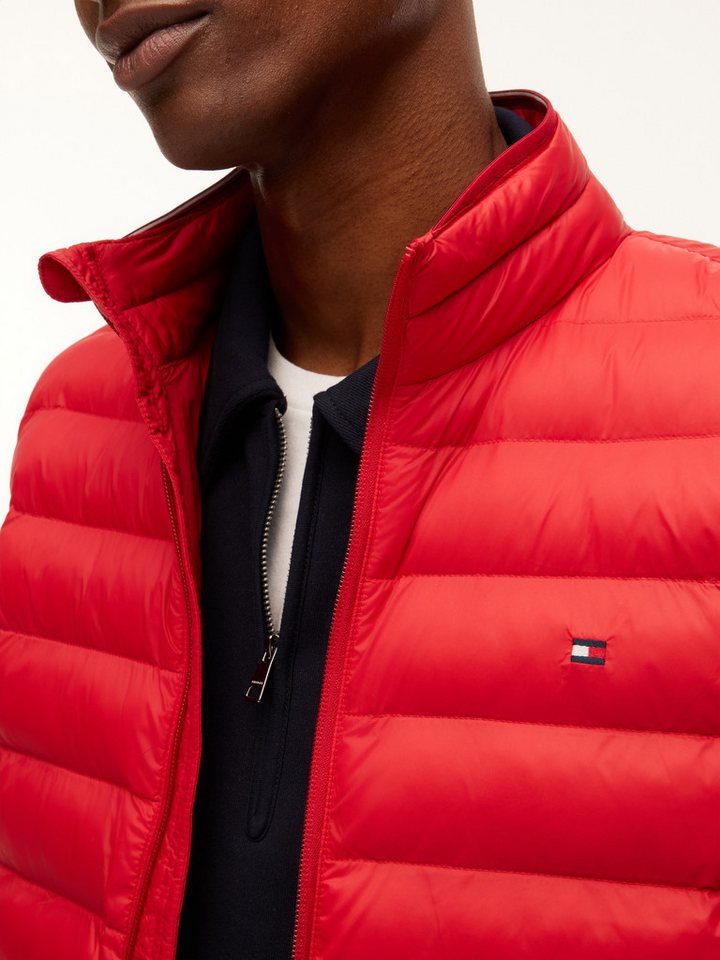 Tommy Hilfiger Steppweste PACKABLE RECYCLED VEST mit Logostickerei – Bild 3 von 5