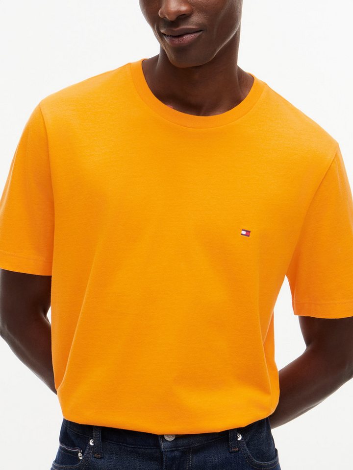 Tommy Hilfiger T-Shirt ESSENTIAL REGULAR FIT SOLID mit Stickerei unifarben, casual, Baumwolle, Rundhals – Bild 2 von 5