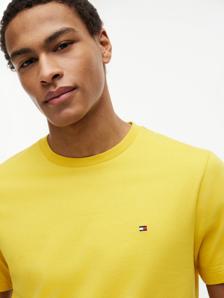 Tommy Hilfiger T-Shirt ESSENTIAL REGULAR FIT SOLID mit Stickerei unifarben, casual, Baumwolle, Rundhals – Bild 4 von 5