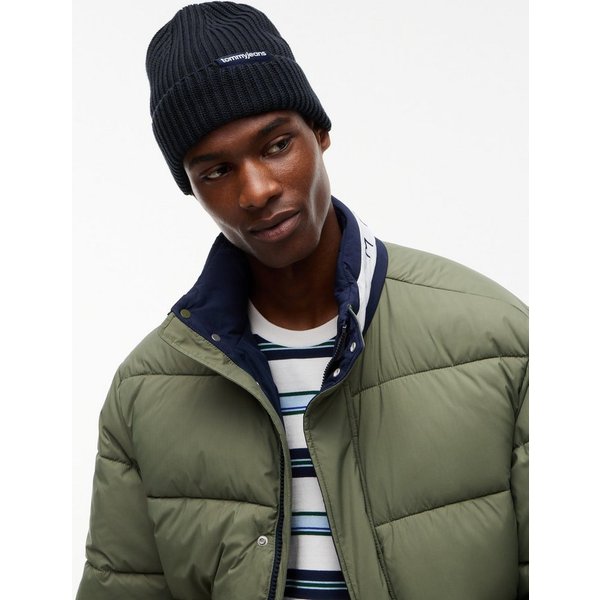 Tommy Jeans Beanie LINEAR LOGO BEANIE Regular fit mit Markenlabel