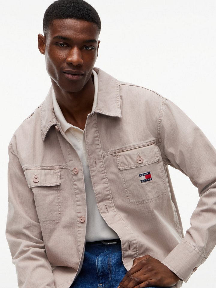Tommy Jeans Hemdjacke ESSENTIAL OVERSHIRT Regular fit mit Brusttaschen – Bild 2 von 5