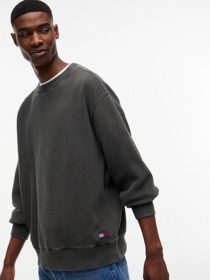 Tommy Jeans Rundhalspullover Relaxed Waffle Label Crew – Bild 3 von 5