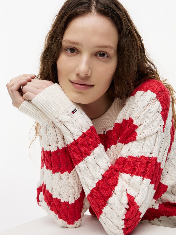 Tommy Jeans Rundhalspullover TJW LOOSE CABLE SWEATER EXT Baumwolle, mit Zopfmuster – Bild 3 von 5