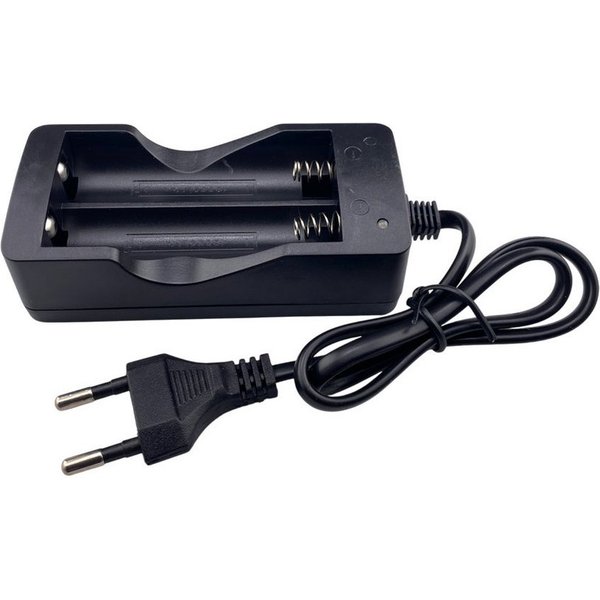 Trade-Shop Ladegerät passend für 3,7V Li-Ion Akkus wie 17650, 17670, 14650, 18650 Netzteil (Zum Laden von 2 Batterien gleichzeitig / LED-Anzeige für den Ladesta