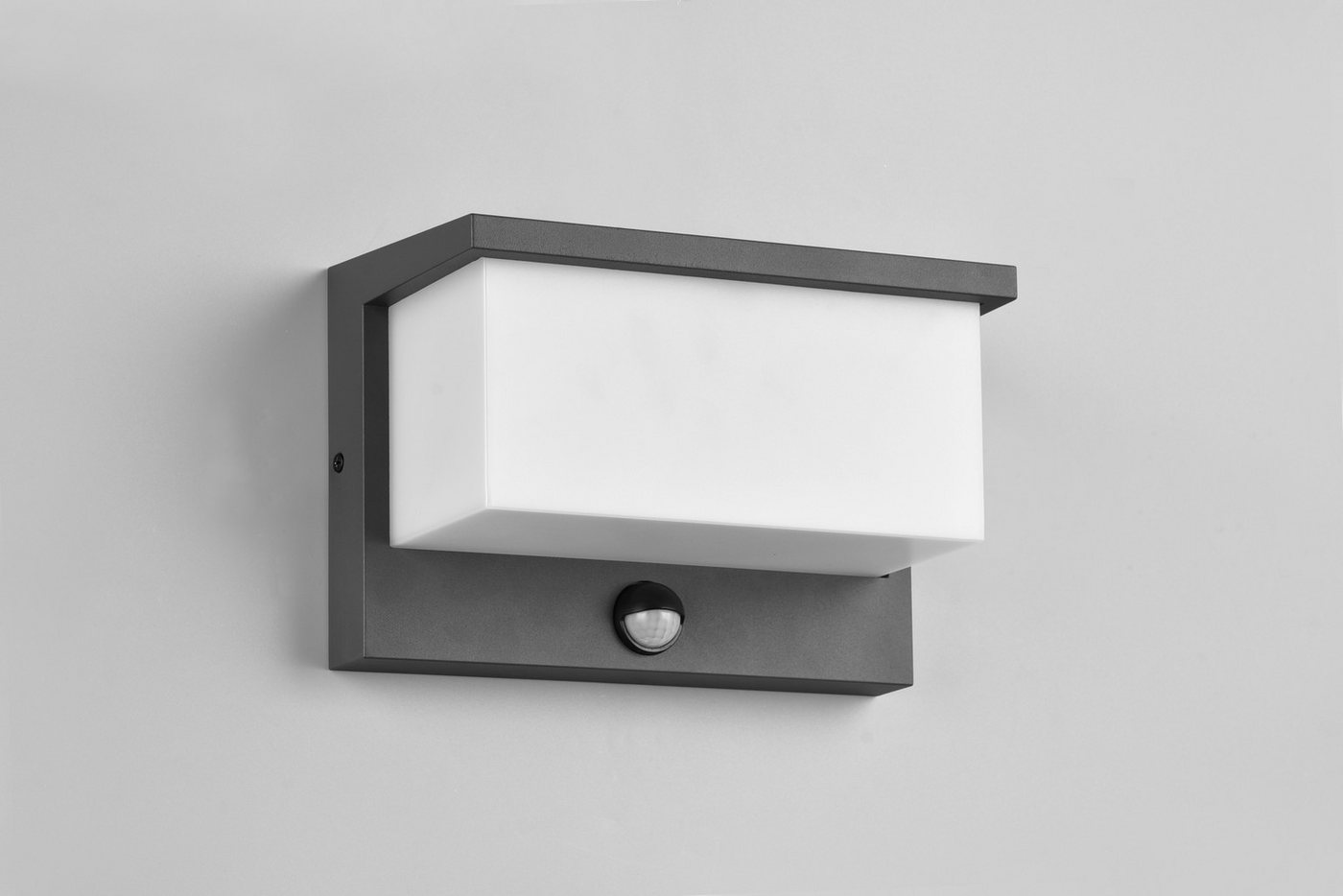 TRIO Leuchten LED Außen-Wandleuchte NESTOS, Outdoor Wandlampe Hauswand IP54, LED 13W 1300 Lumen 3000 K, Bewegungsmelder, LED fest integriert, Warmweiß, LED Wand – Bild 5 von 5