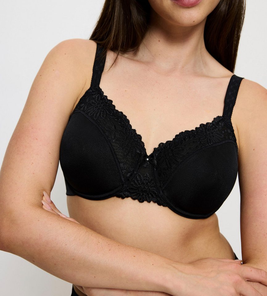 Triumph Minimizer-BH Ladyform Soft verkleinert die Brust optisch um eine Cup-Größe – Bild 4 von 5