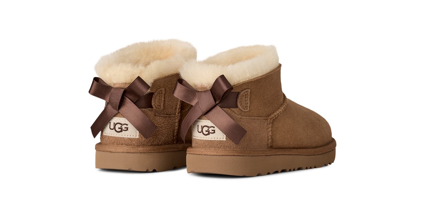 UGG K ULTRA MINI BAILEY BOW Schlupfboots Winterboots mit kurzem Schaft und Ziernähten – Bild 3 von 5