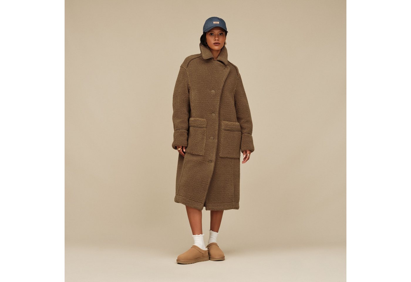 UGG Unisex CLASSIC MICRO Clog Homeslippers, Pantoffel, Schlupfschuh im neuen Design – Bild 2 von 5