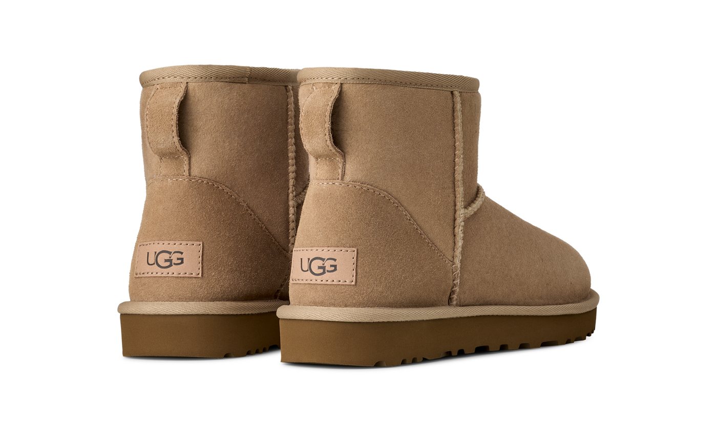 UGG W CLASSIC MINI II Schlupfboots, Bequemschuh, Freizeitschuh im Twinface-Design – Bild 4 von 5