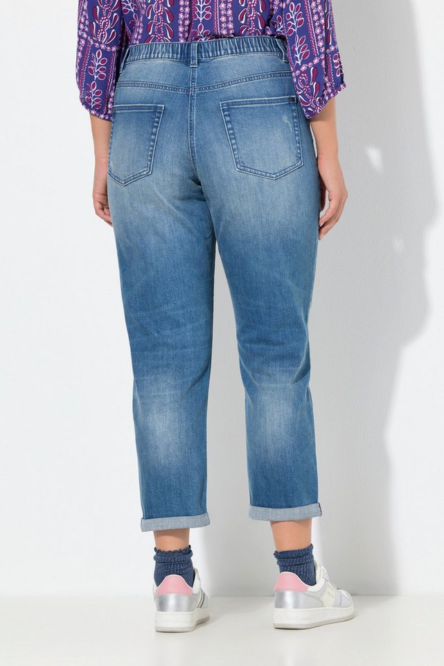 Ulla Popken Regular-fit-Jeans Boyfriend-Jeans Destroy-Effekte Komfortbund – Bild 3 von 4
