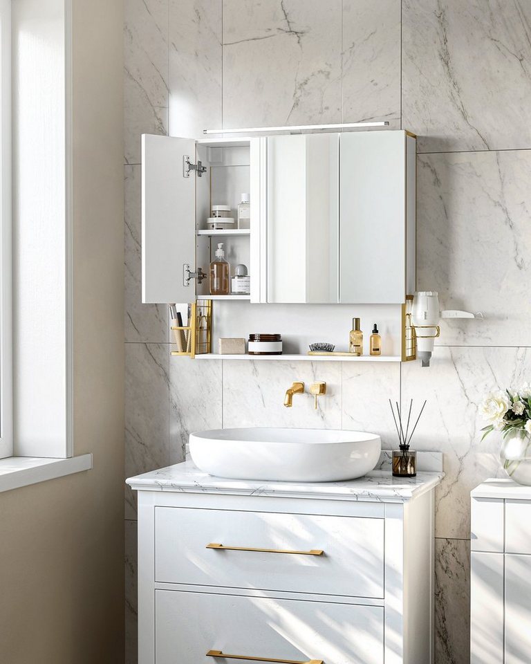 VASAGLE Spiegelschrank Badezimmerschrank, Badschrank, Wandschrank (mit LED-Beleuchtung) mit Steckdose, Föhnhalter, Großem Stauraum, Wolkenweiß-Grüngoldfarben – Bild 3 von 5