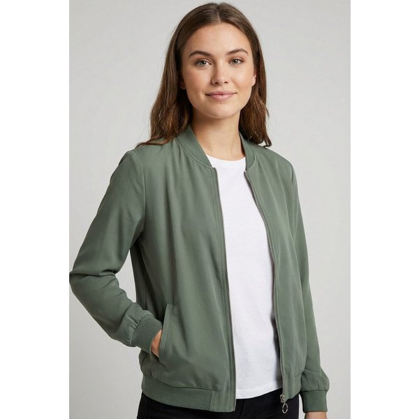 Vero Moda Kurzjacke VMCONNY, leichte Jacke für den Übergang seitliche Eingrifftaschen, Rippbündchen