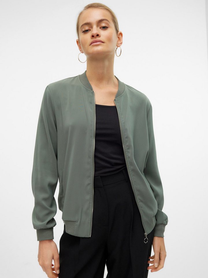 Vero Moda Kurzjacke VMCONNY, leichte Jacke für den Übergang seitliche Eingrifftaschen, Rippbündchen – Bild 3 von 5