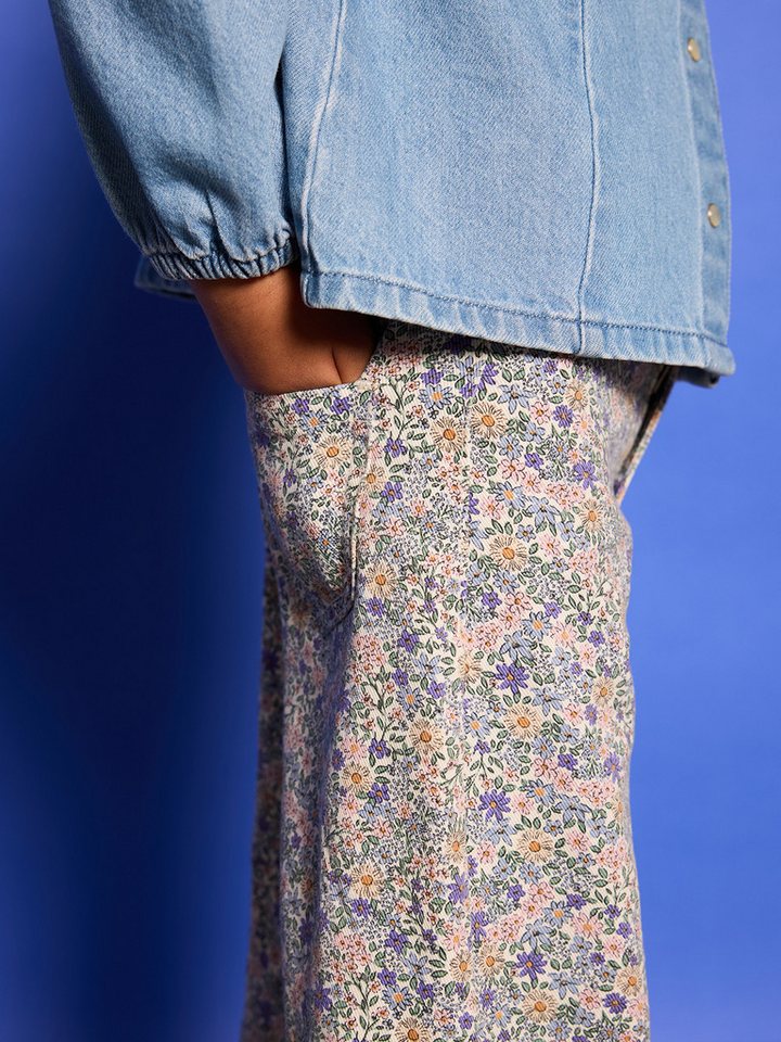 vertbaudet Weite Jeans Weite Hose Mädchen mit Blumenprint Bundweite verstellbar – Bild 4 von 5