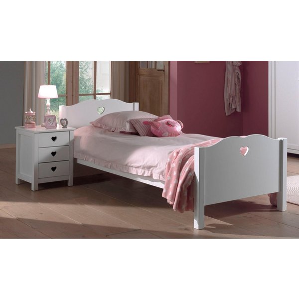 Vipack Kinderbett Amori, mit nostalgischer Herz-Optik, geschwunges Kopf- und Fußteil (B/H/T ca. 212x80x96cm, Weiß lackiert mit Herz-Ausschnitt), Metallwinkel al