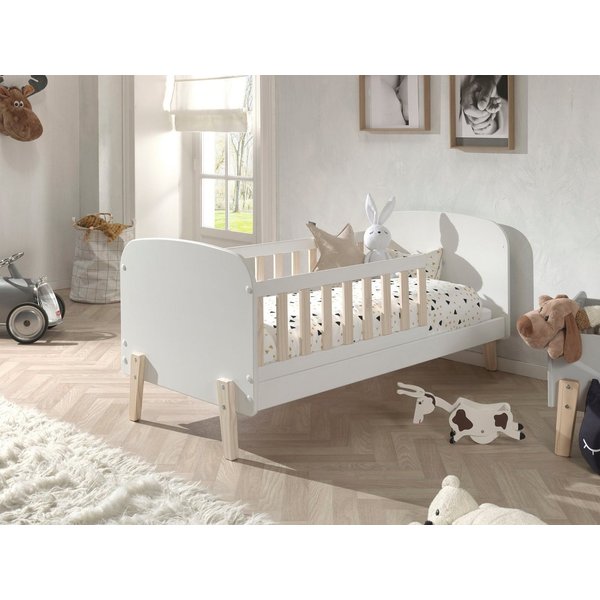 Vipack Kinderbett Kiddy, inkl. Rolllattenrost, niedrige Einstiegshöhe, stabil gebaut (B/H/T ca. 147x68x77cm, MDF weiß lackiert, Füße und Sprossen Kiefer), wahlw