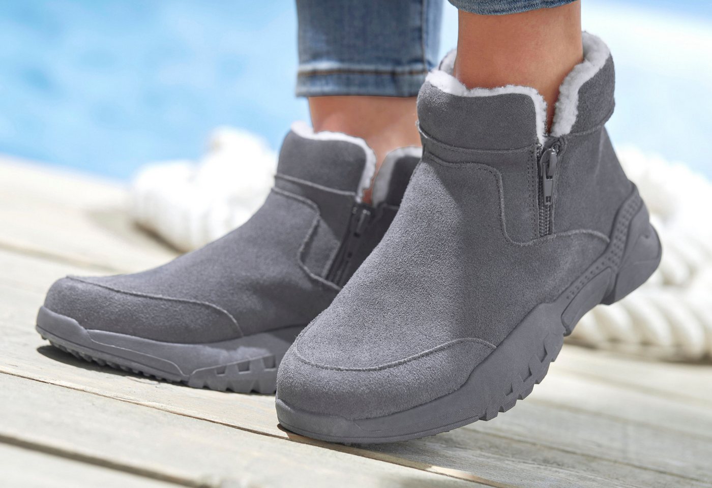 Vivance by Lascana Winterstiefel, Stiefel, Boots, Outdoorboots, Stiefelette aus weichem Veloursleder mit Warmfutter – Bild 2 von 5