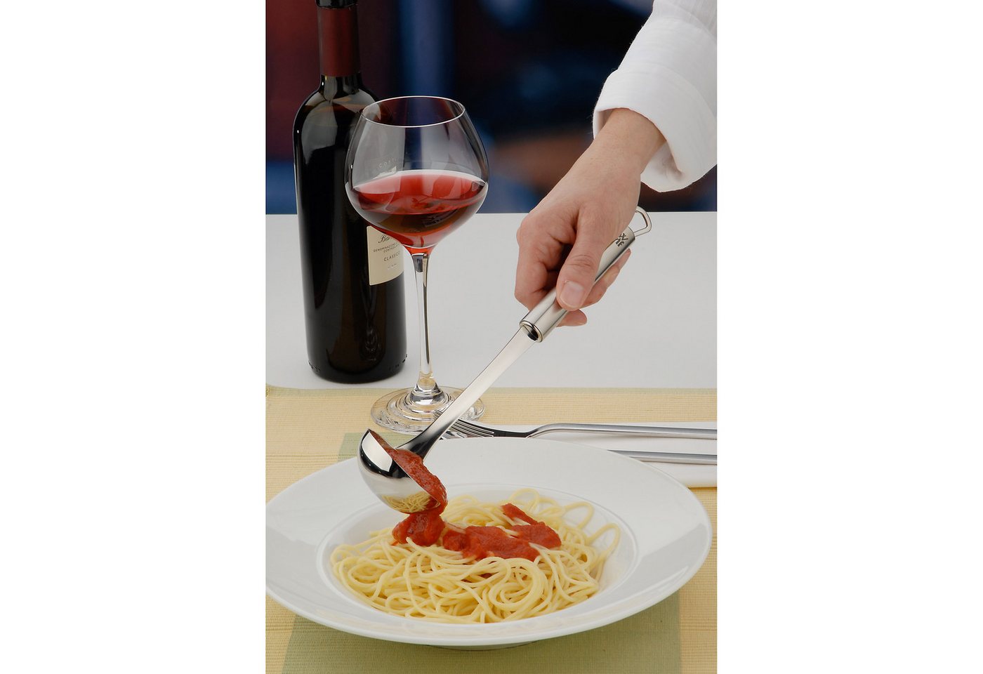 WMF Schöpflöffel Profi Plus Saucenlöffel, 27 cm, Schöpfkelle Cromargan Edelstahl teilmattiert, spülmaschinengeeignet – Bild 3 von 3