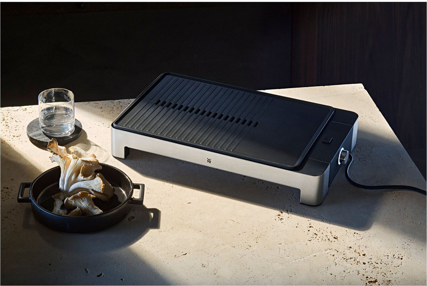WMF Tischgrill LONO flach & gerippt, 2300 W, stufenlose Temperatureinstellung, antihaftbeschichtete Grillplatte – Bild 2 von 5