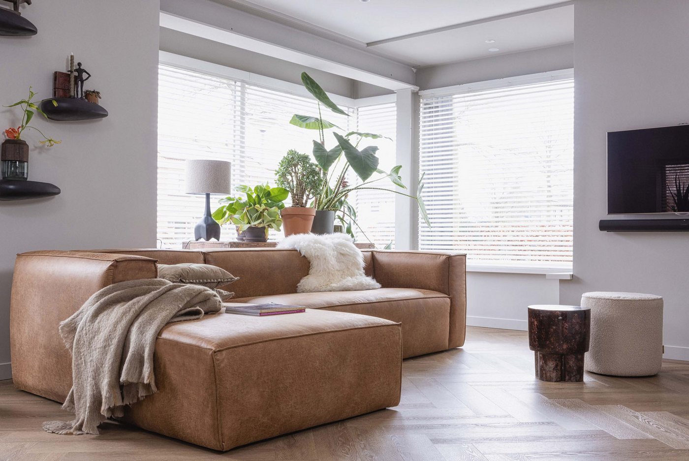 WOOOD Ecksofa Bean Bezug Rechts mit hoher Sitzkomfort, H 73 x B 305 x T 96/175 cm, Tragkraft 400 kg, Gute Verschleißfestigkeit, pfleigleicht – Bild 2 von 5
