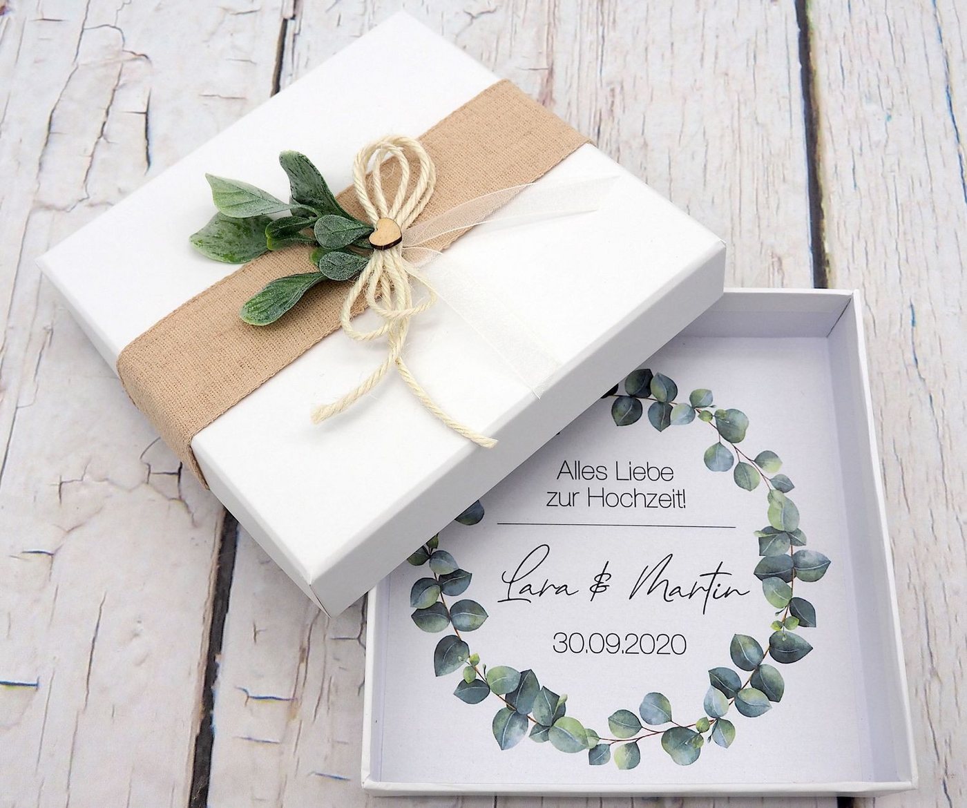 ZauberDeko Geschenkbox Geldgeschenk Verpacken MIT NAME Geschenk Hochzeit Herz Weiß Eukalyptus – Bild 5 von 5